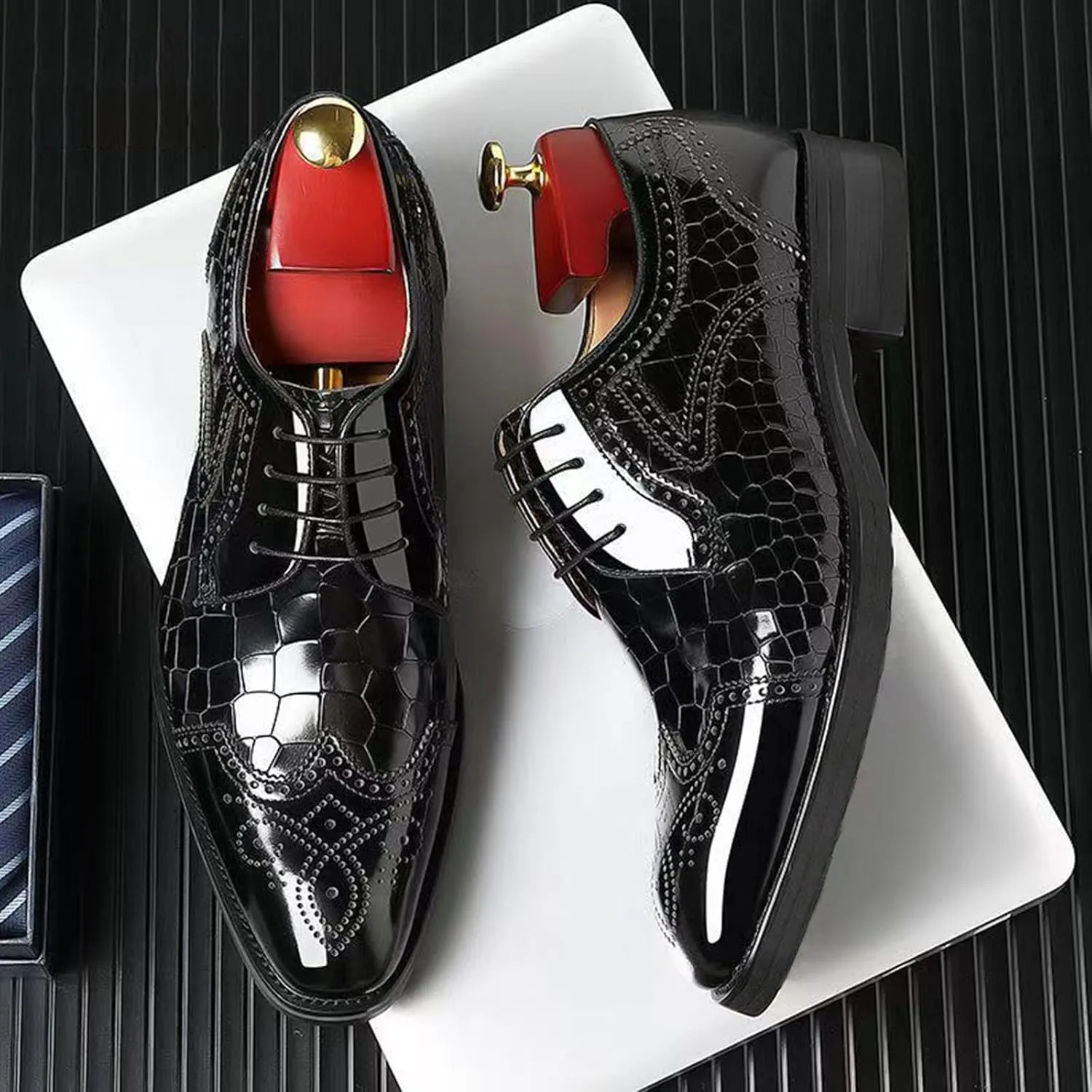 ByErz Men Brogues Wingtip Lace Up Classic Patent Black Dress Shoes Derby Prom Fashion Oxford
