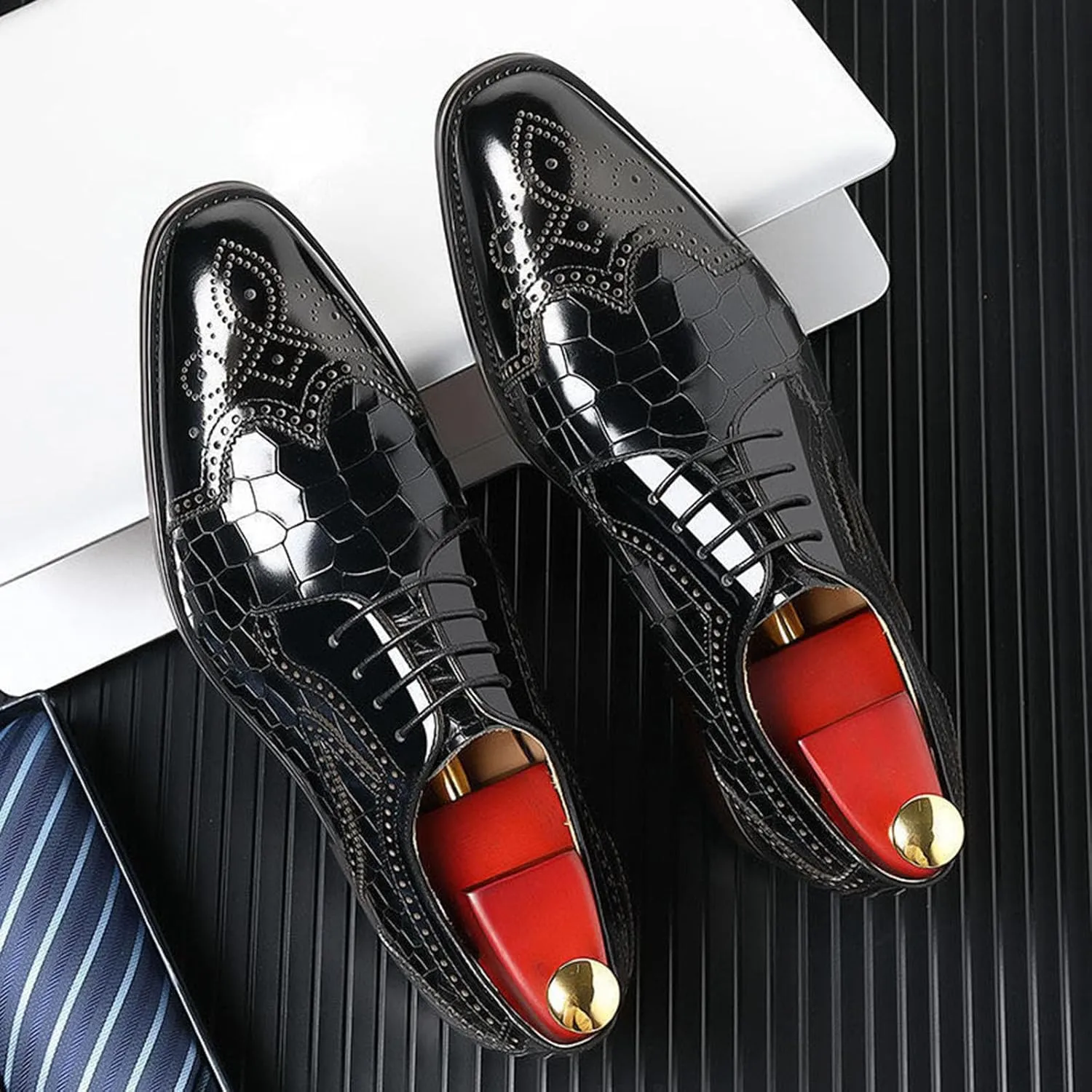 ByErz Men Brogues Wingtip Lace Up Classic Patent Black Dress Shoes Derby Prom Fashion Oxford