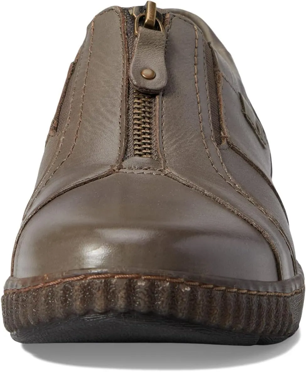 Clarks Women's Magnolia Zip Loafer