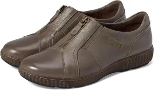 Clarks Women's Magnolia Zip Loafer