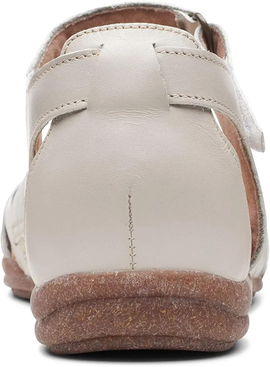 Clarks Women's Roseville Cove Flat Sandal