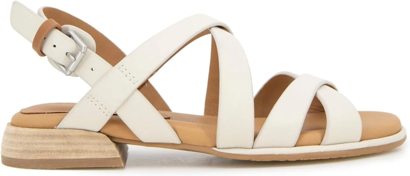 Gentle Souls by Kenneth Cole Women's Helen Flat Sandal