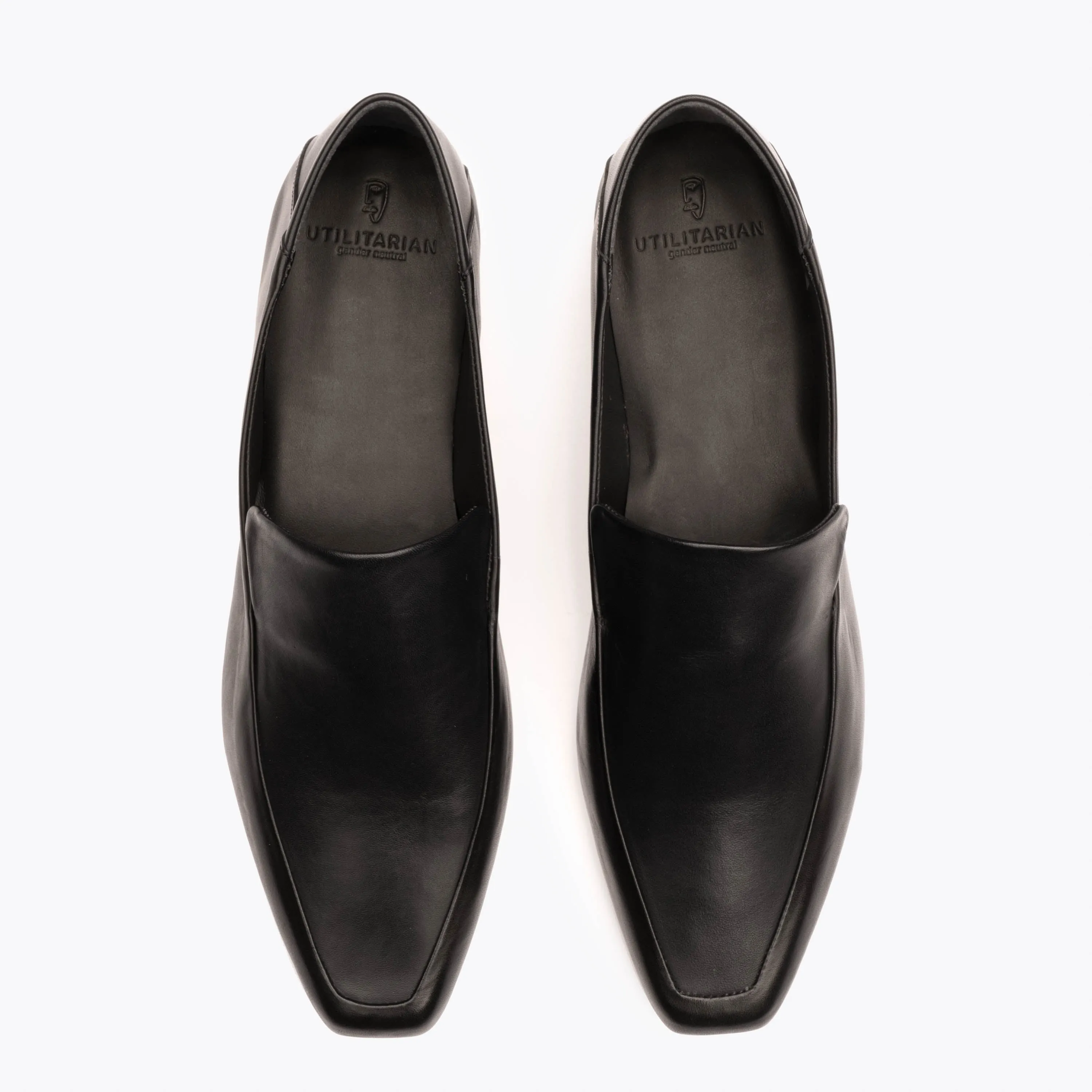 GY LOAFER in black