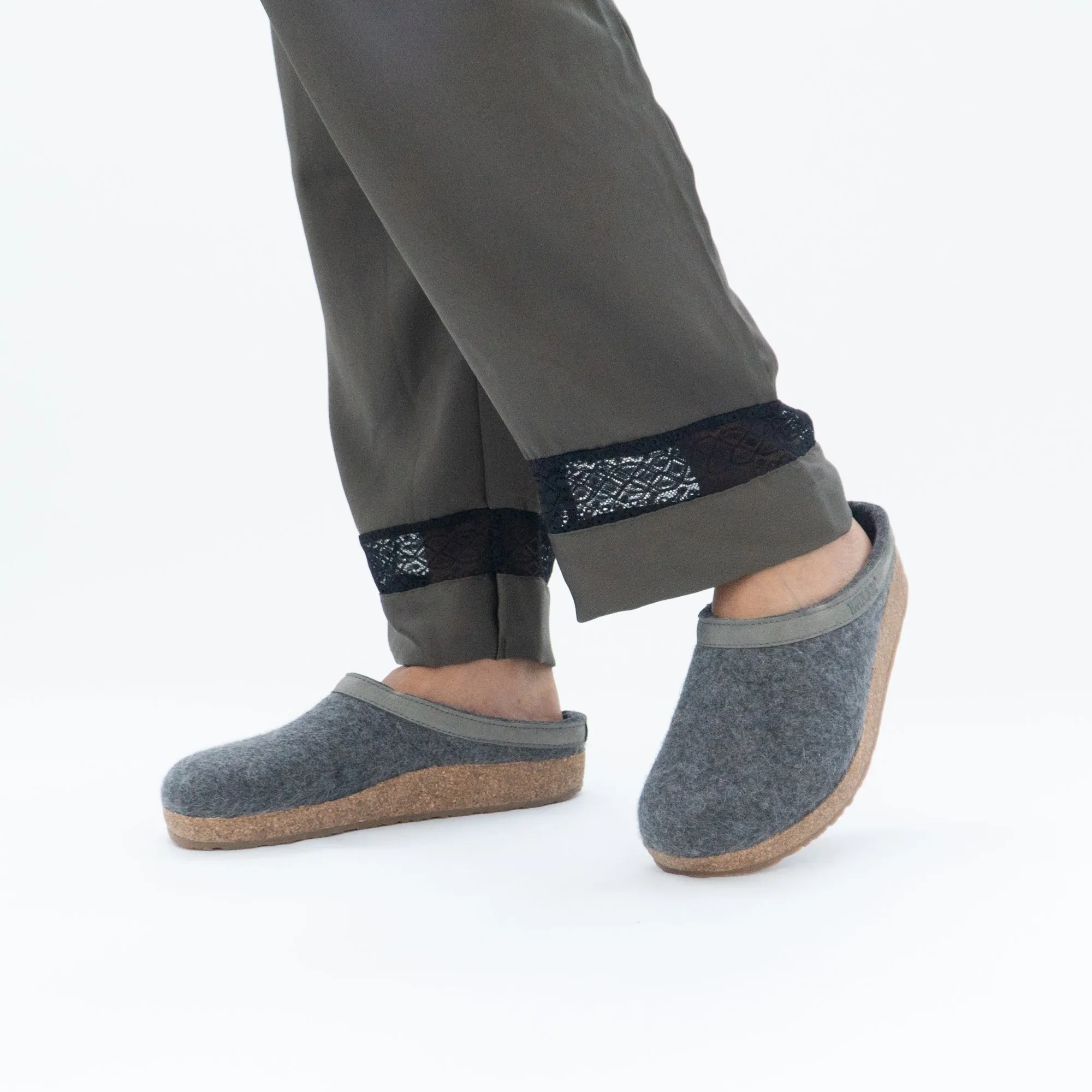 Haflinger TORBEN Womens Felt Wide Fit Mule Slippers Anthracite