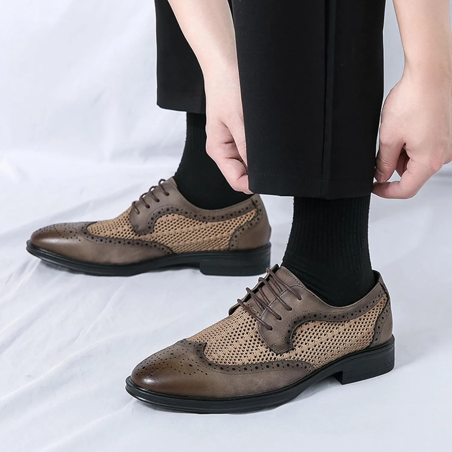 Men's Lace up Leather Mesh Splicing Wingtip Oxfords Pointed Toe Comfortable Breathable Non-Slip Business Derby Shoes for Work Evening Dating Dress Shoes