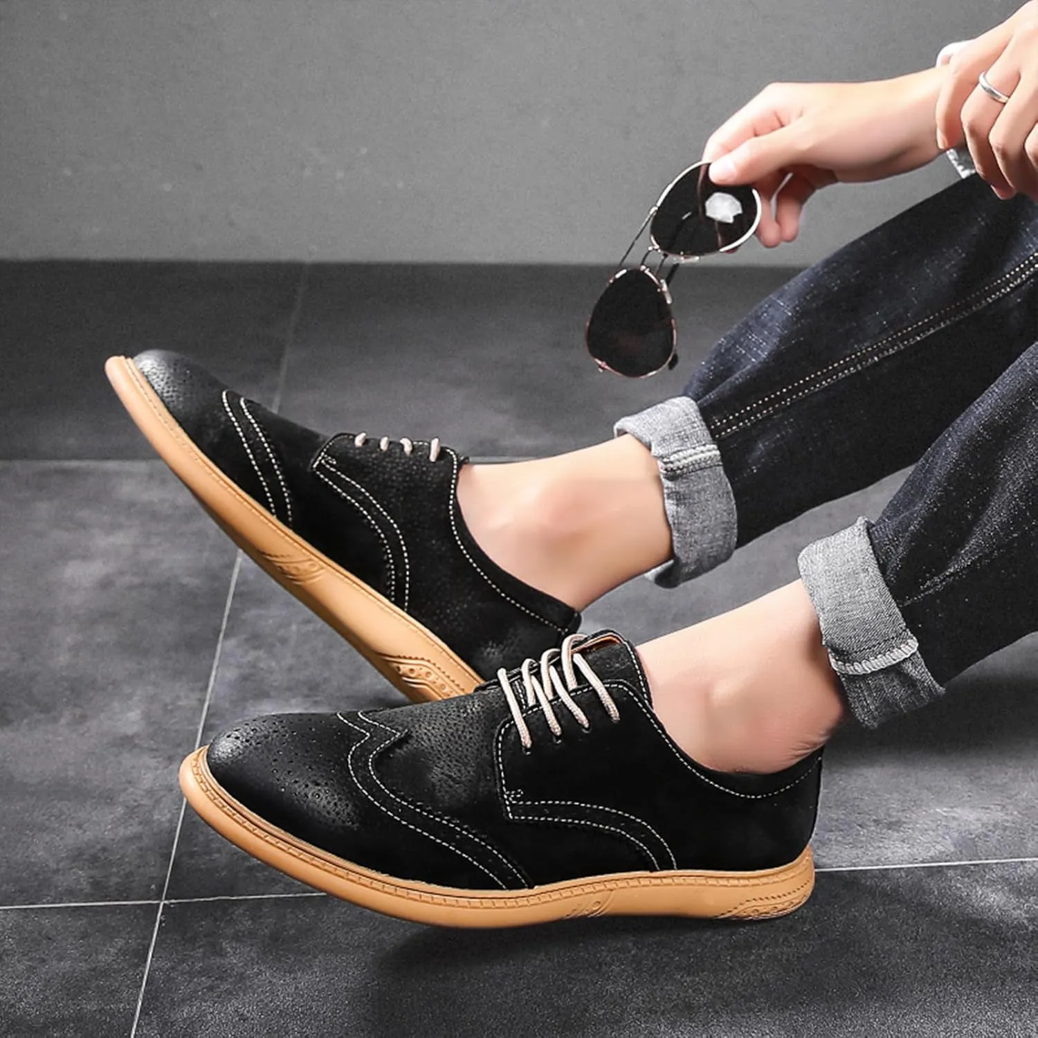 Men's Oxfords Suede Low Heel Fashion Classic Round-Toe Lace Up Wing Tips Business Dress Leather Derby Shoes Casual Comfortable Formal Work Wedding Shoes for Men