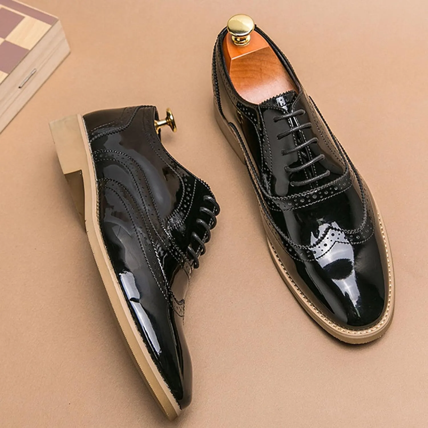 Men's Patent Leather Brogue Low Heel Oxfords Fashion Classic Round-Toe Lace Up Wing Tips Carved Business Dress Derby Shoes Casual Comfortable Formal Work Wedding Shoes