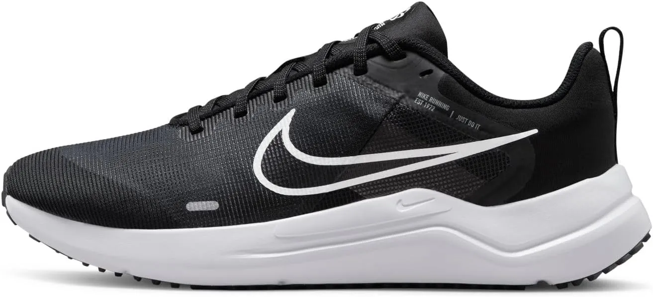 Nike Women's Gym Sneaker