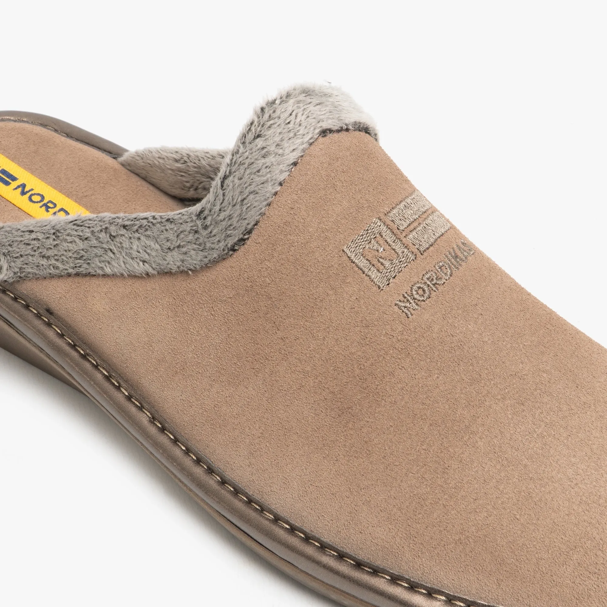 Nordikas 238 (AFELPADO) Womens Suede Mule Slippers Brown