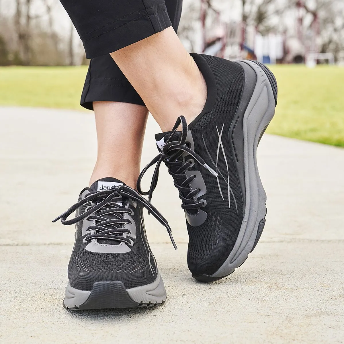 Pace Mesh Sneaker