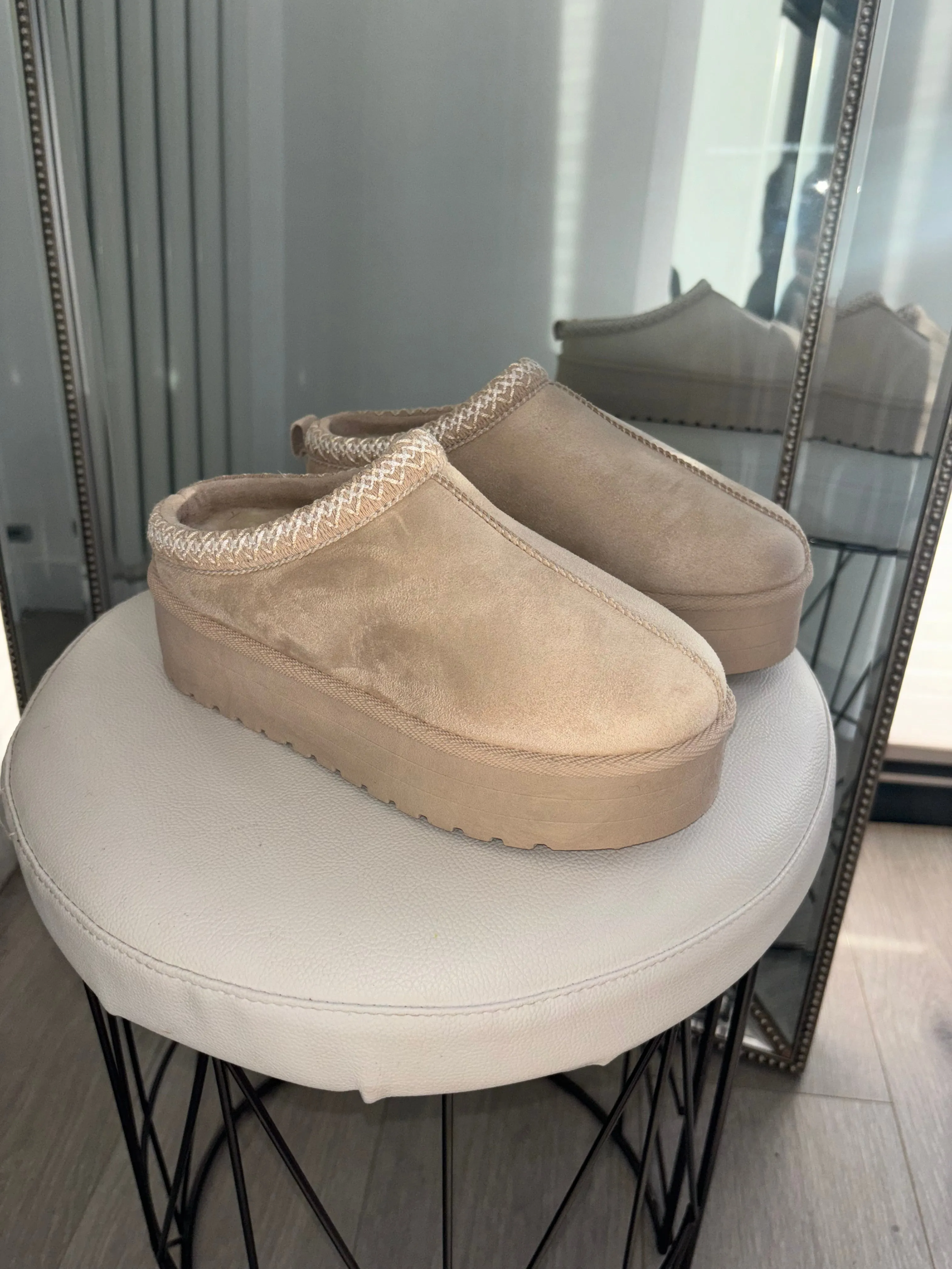 SALE Tas fleece lined slipper mule - beige