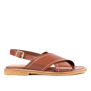 Sandal with wavy trim