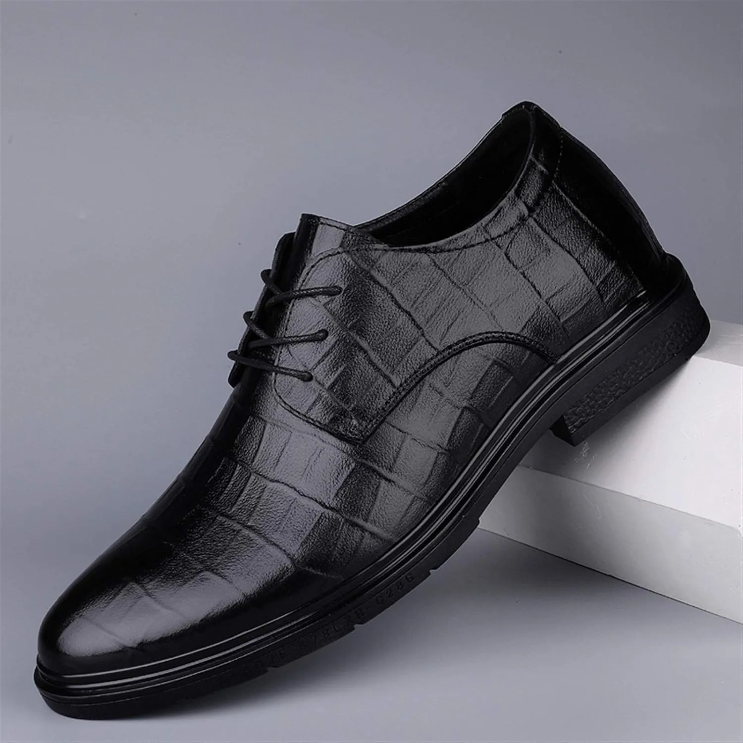 Single Season Oxford Dress Shoes for Men Lace Up Plaid Round Toe Derby Shoes Leather Anti-Slip Block Heel Low Top Business Very Popular Among Young People