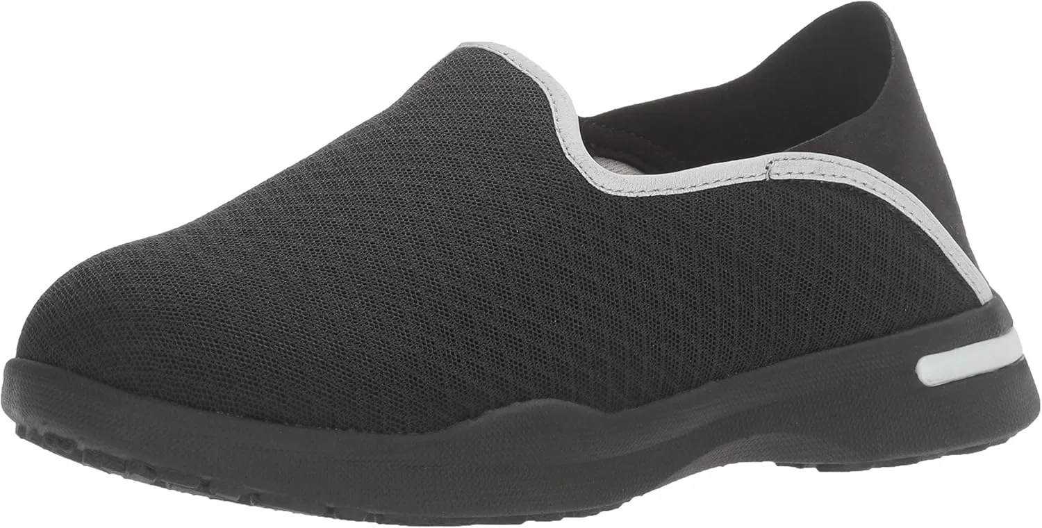 SoftWalk Women's Simba Flat