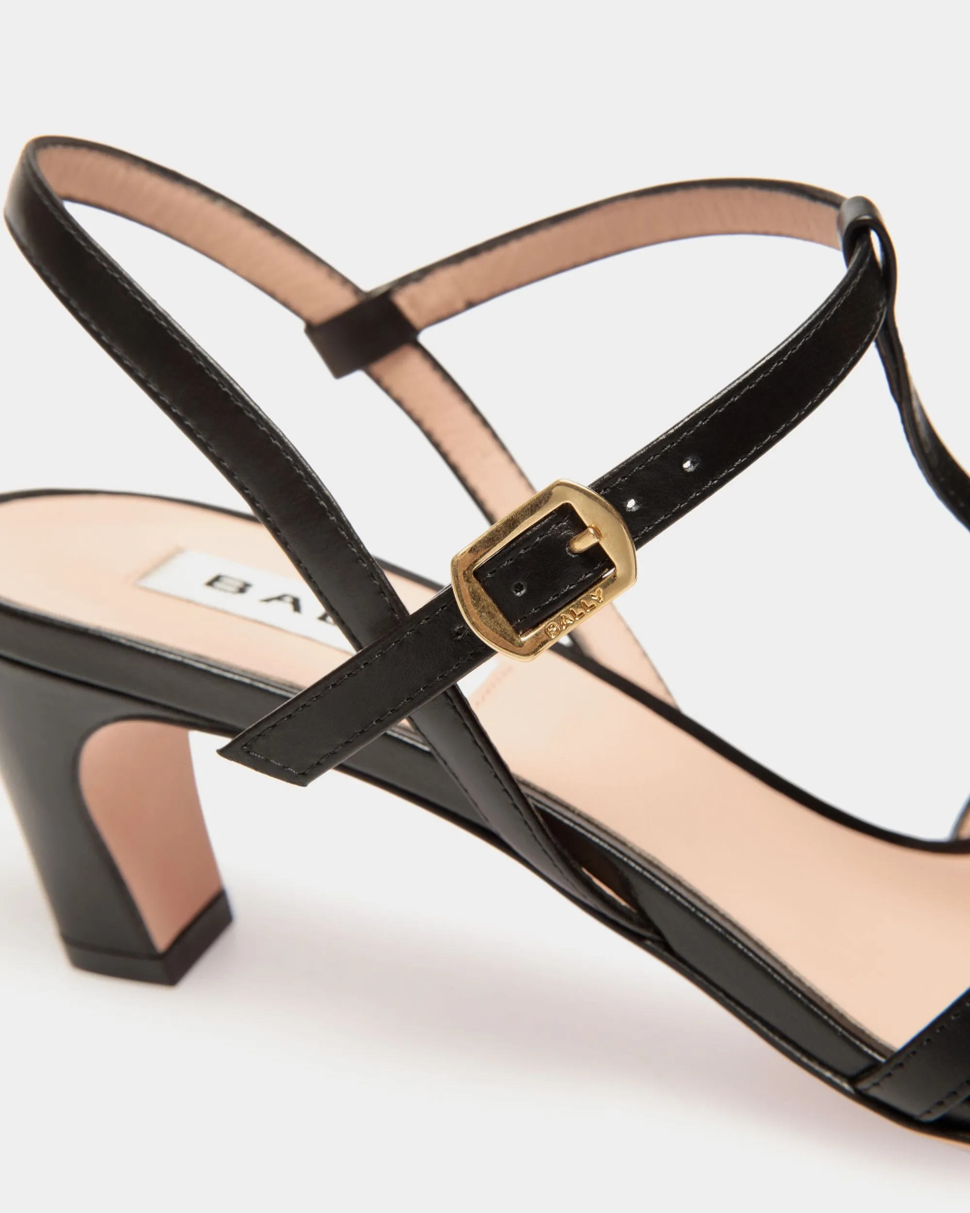 Sylt Sandal in Black Leather