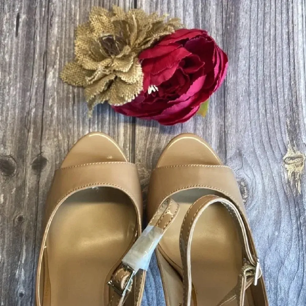THALIA SODI Chhloe Nude Platform Slingback Sandals 10