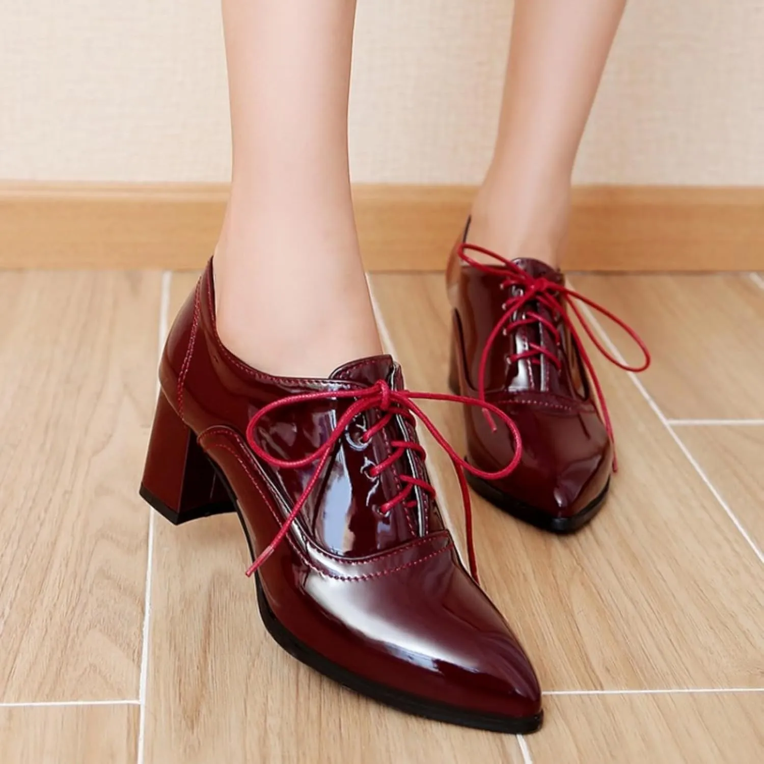 Women's Patent Leather Lace-up Oxfords Shoes Pointed Toe Chunky High Heel Flat Brogues Comfortable Vintage Wingtip Derby Saddle Pumps