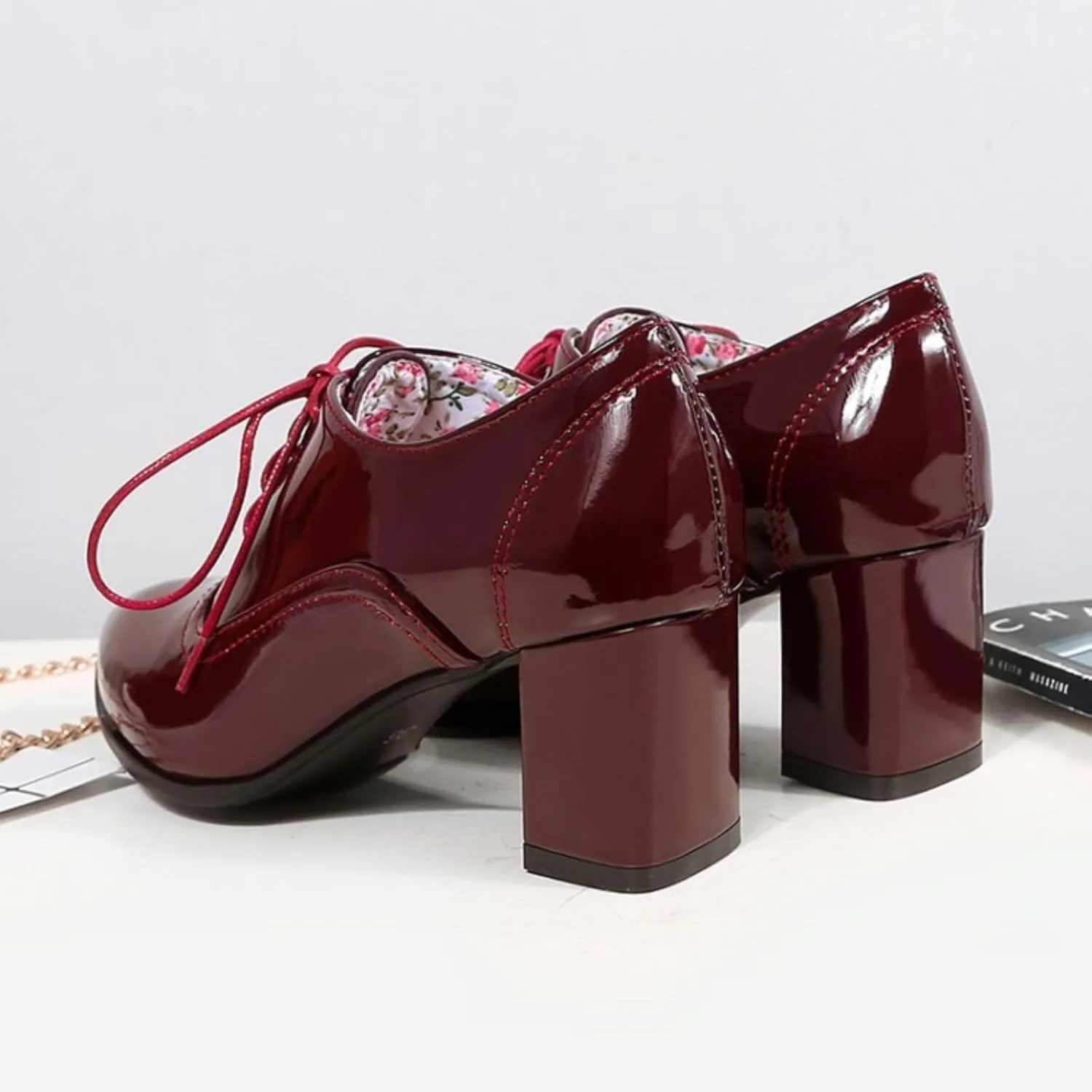 Women's Patent Leather Lace-up Oxfords Shoes Pointed Toe Chunky High Heel Flat Brogues Comfortable Vintage Wingtip Derby Saddle Pumps