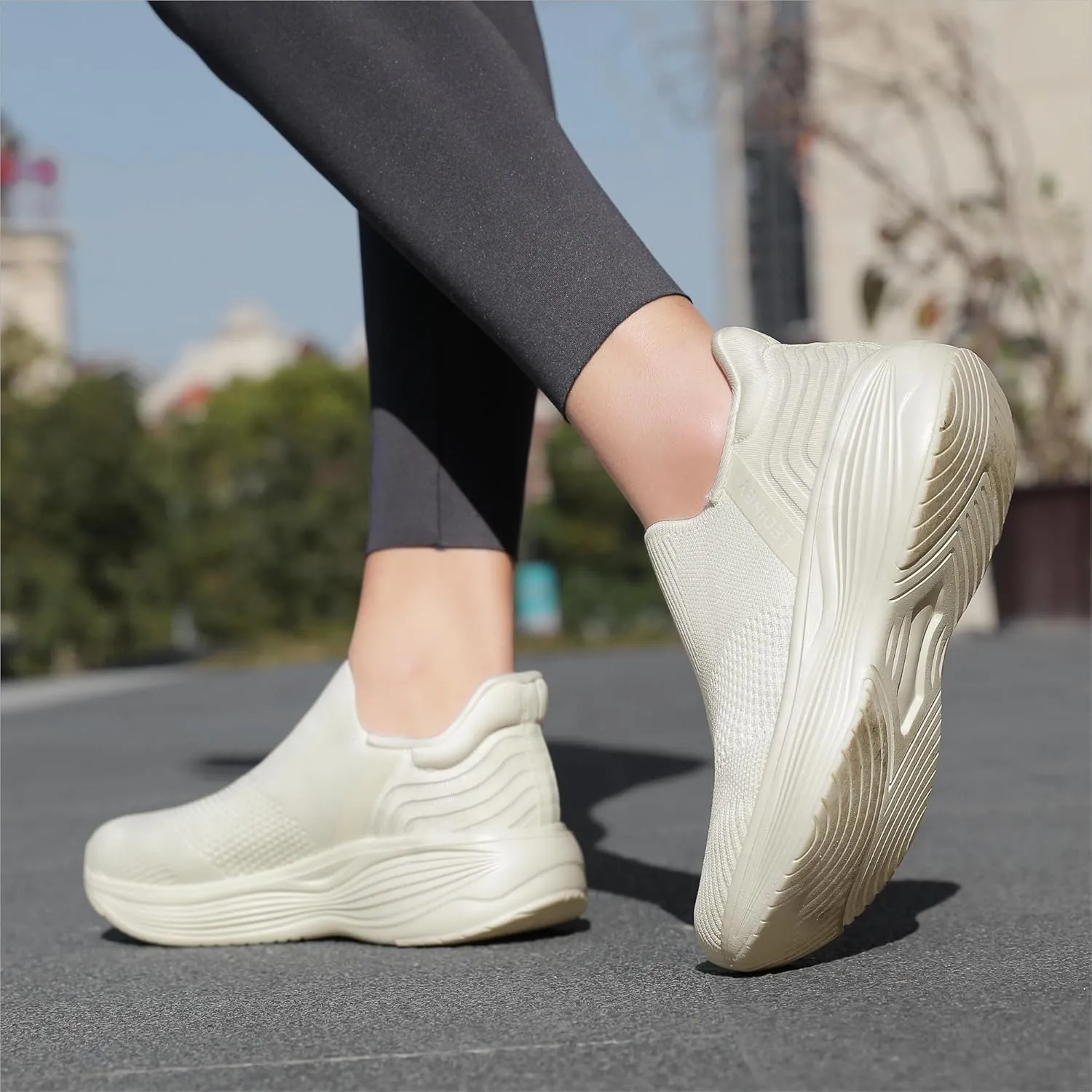 Women's Slip On Walking Sneaker丨Lightweight Breathable Tennis Shoes丨Knit Mesh Platform Zapatos para Mujer